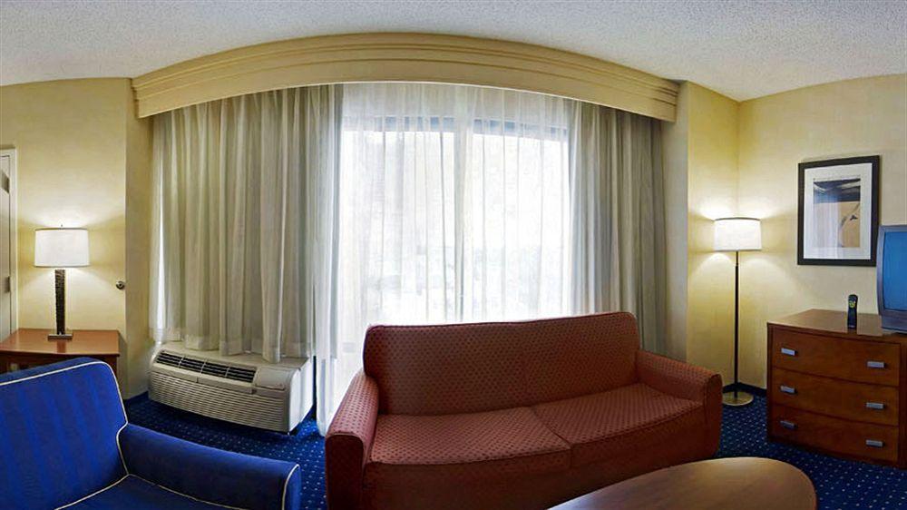 Courtyard By Marriott Oklahoma City Downtown Exterior photo