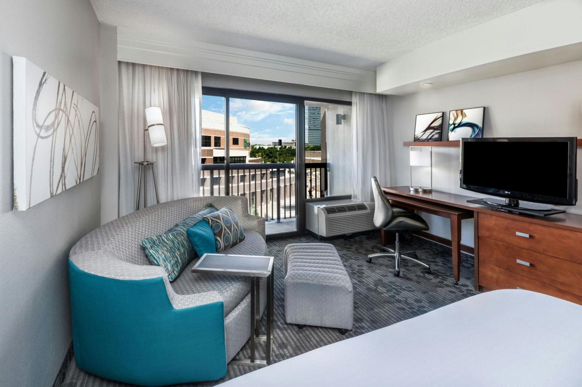 Courtyard By Marriott Oklahoma City Downtown Exterior photo