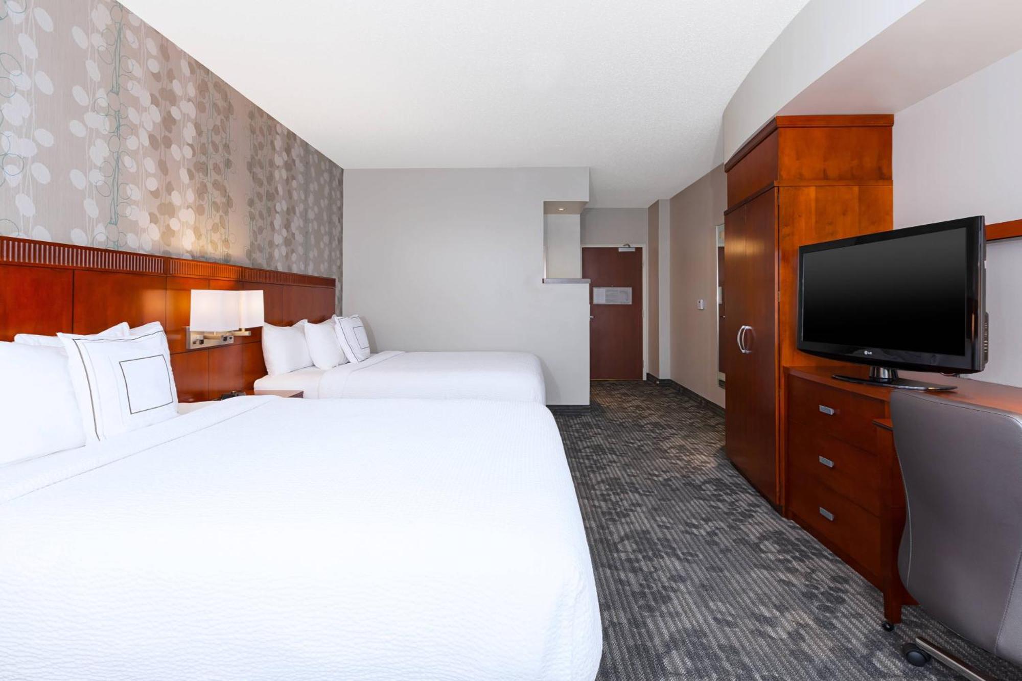 Courtyard By Marriott Oklahoma City Downtown Exterior photo
